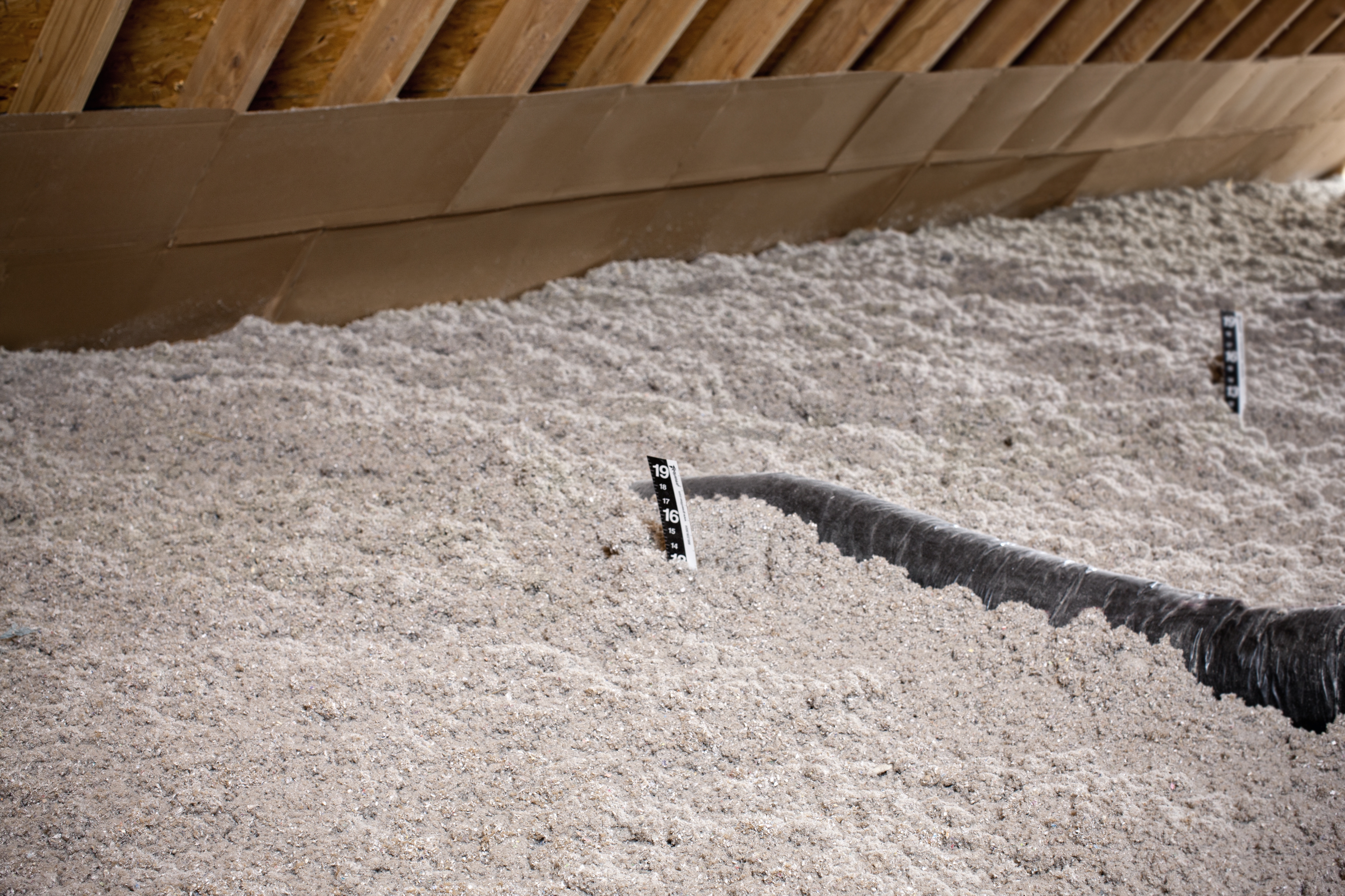 How Cellulose Insulation Can Help Reduce Your Energy Costs in the Summer